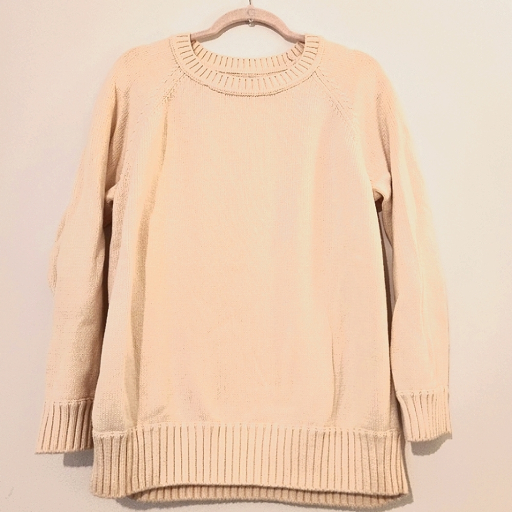 NEVER Worn Gap Sweater
